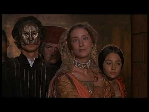 Видео: Что случилось на балу-маскараде в «Ромео и Джульетте»?