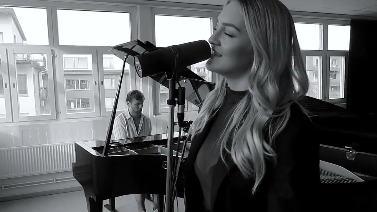 Marie Meyer - Cloud 9 (Live Acoustic) Marie Meyer - Cloud 9 (Live Acoustic)