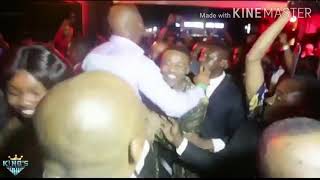 ALIKIBA ATOANYIMBO MPYA KIMASHINDA DAIMONDI ANGALIA MASHABIKI WANAVYOMPENDA KING KIBA