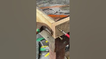 How to screw down warped wood properly #WoodFixing #WarpedWoodTrick #SmartJoinery