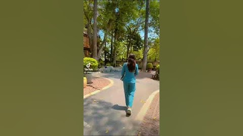 em đi chùa cầu bình an em chúc mọi người 1/4  đc nhiều sức khỏe