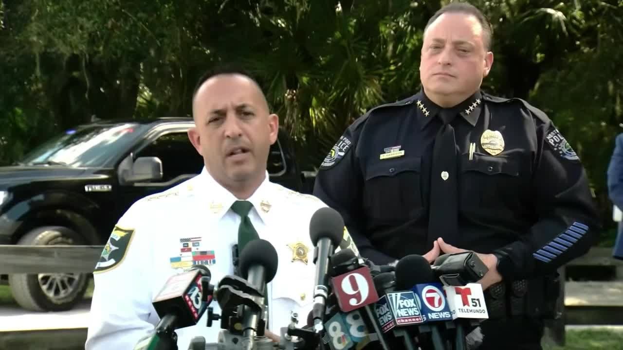 Lee County Sheriff's Office holds news conference about Brian Laundrie  search - YouTube