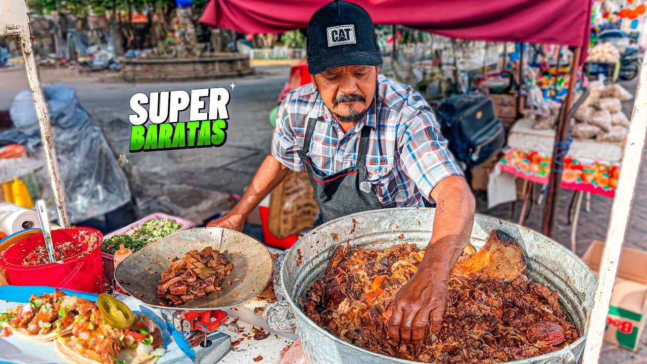 Encontramos los Tacos de CARNITAS más BARATOS con El Cuate de Huaniqueo