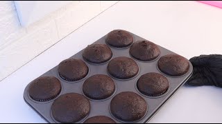 Chocolate Cupcakes | كب كيك شكلاتة | سهل جدا | شيف شاهين