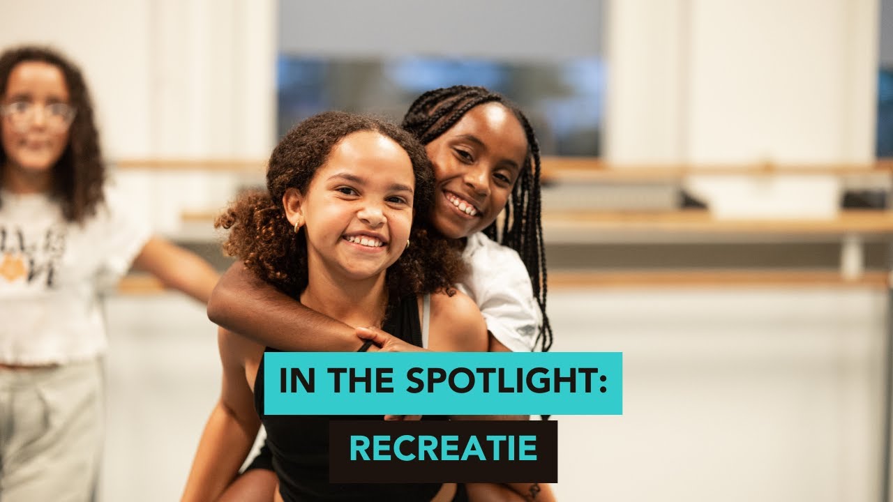 In The Spotlight - Recreatie | Lucia Marthas Institute for Performing Arts