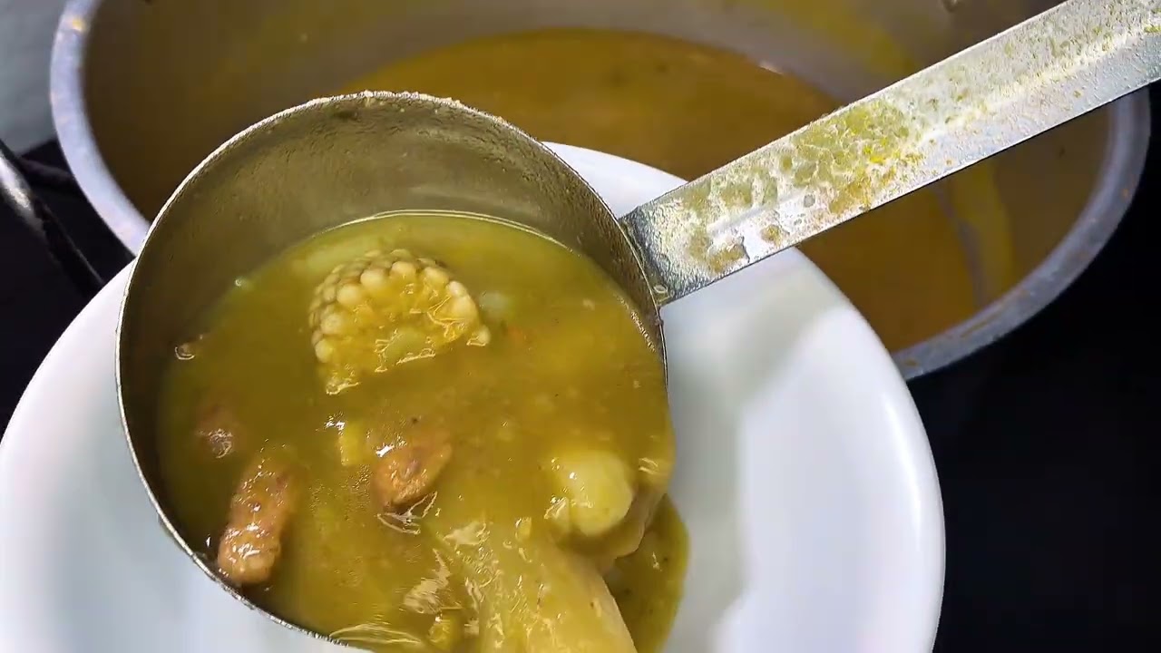 Menu dia Lunes - Sancocho de Cola 