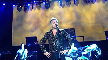 Morrissey "Action is my middle name" (live in Tucson)