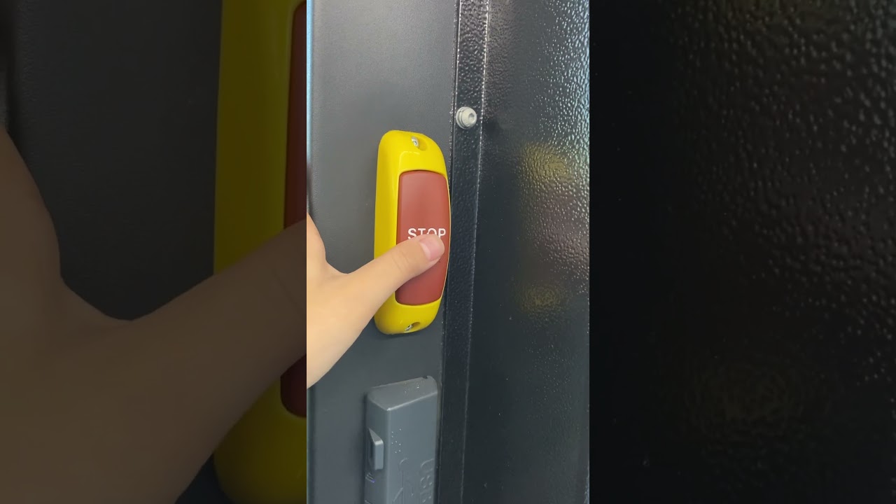 Pressing the stop button on m/o 8190 