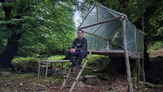 Building a Simple Yet Amazing Camp Shelter in the Heart of Nature!