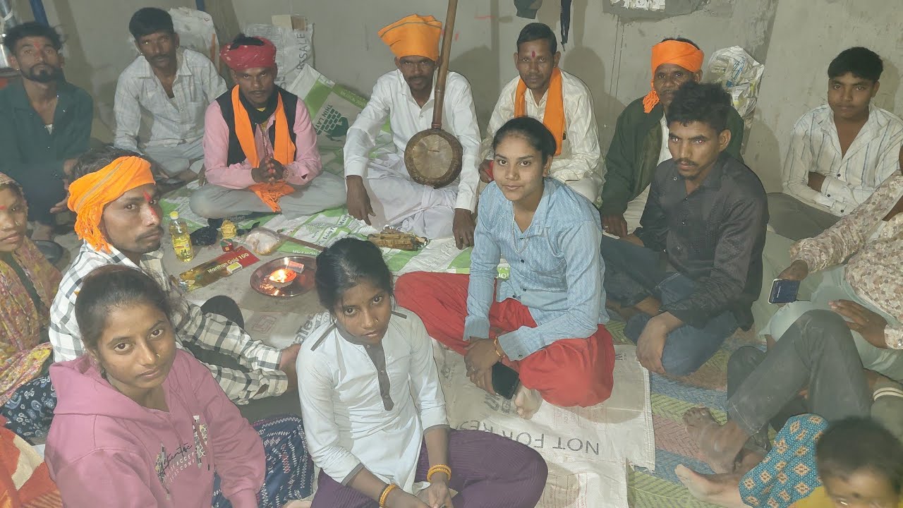 सोमा महराज देविलाल कोटवाल कमलेश भजन करते हुए वावोल गांधीनगर 7412918378/9982691940