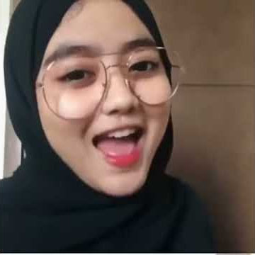 Story wa cewek cantik main lidah asyik