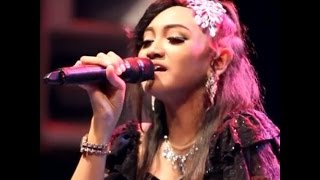 Jihan Audy ft Wiwik Sagita - Dia ( Single Anji )