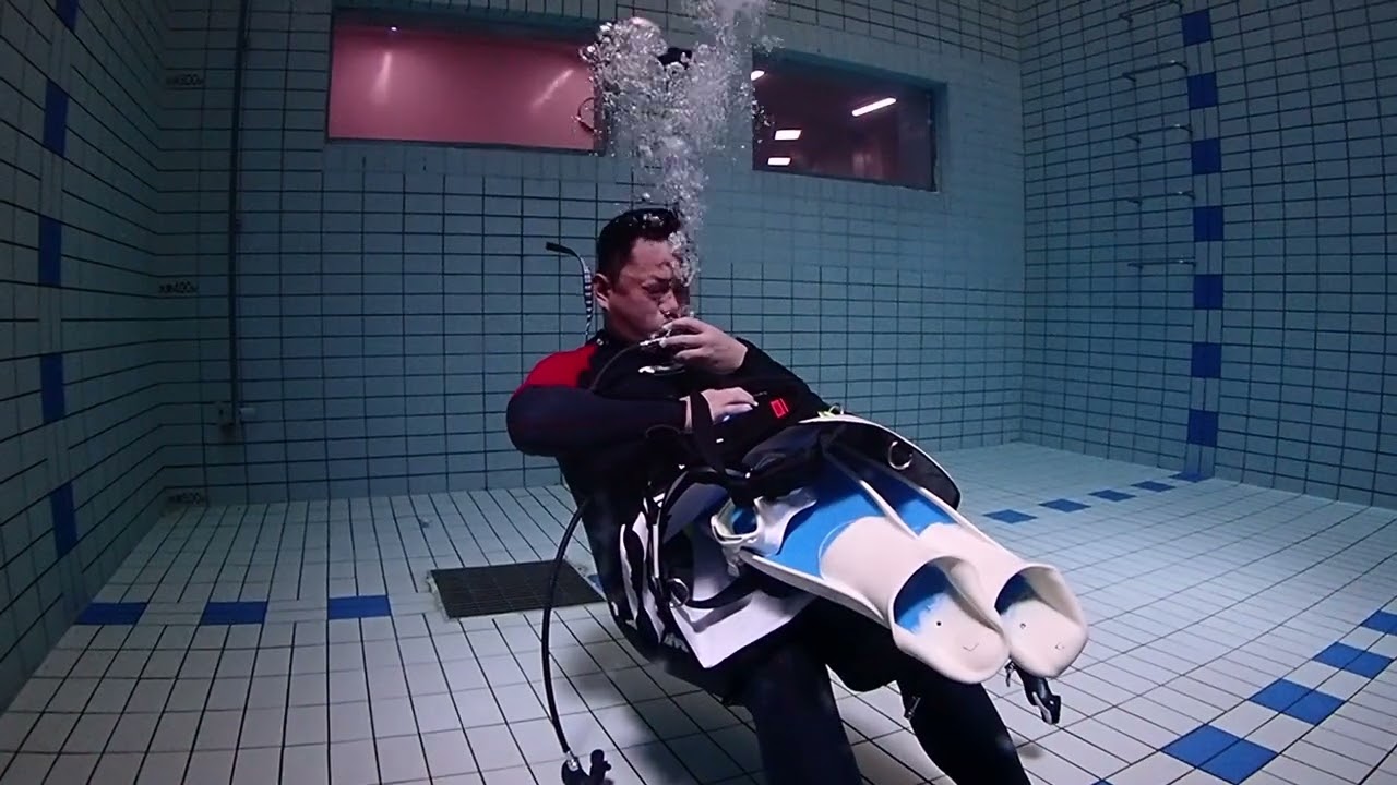 SNSIダイブマスターコース　最高難易度スキル「4点回収」　女性も一人から参加できる本当にうまくなるためのダイビングのプロレベルのスキルを身につけるコース　大阪府堺市