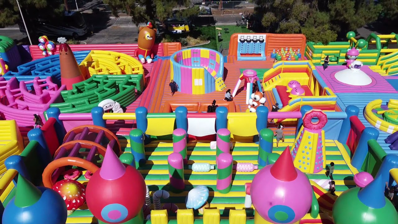 FunBox World Largest Bounce House - Westfield Topanga/Village