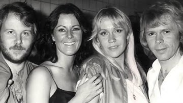 ᗅᗺᗷᗅ Surprise Gigs Documentary