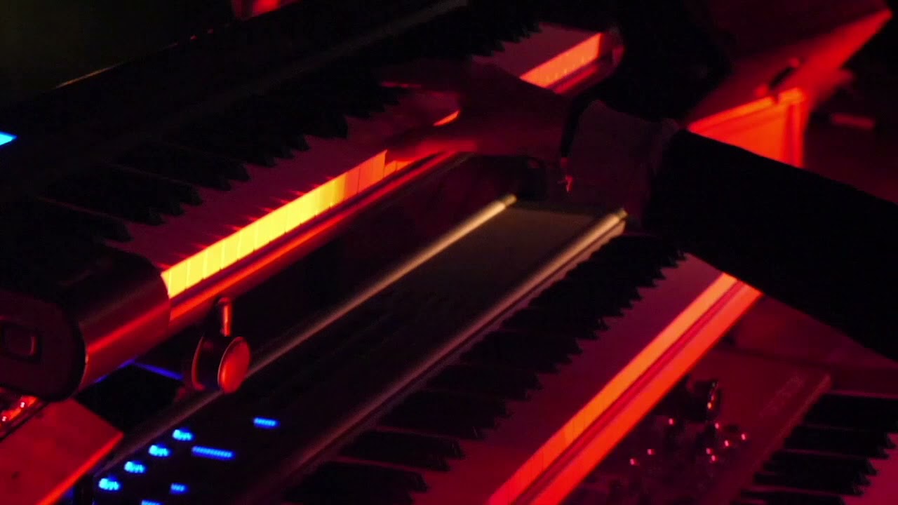 Theremin-About Aphrodite - Liveset - Tropentango Festival 21-Gilda Razani Hanzō Wanning