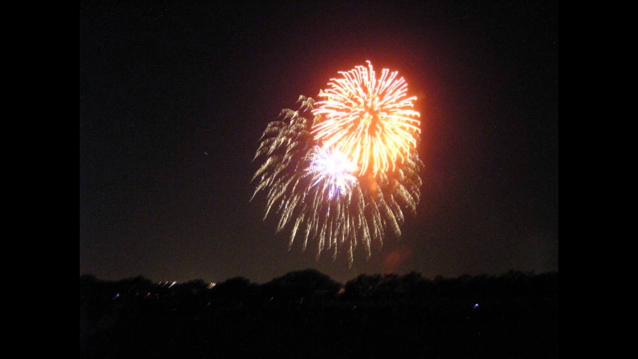 FIREWORKS 4th Of July Fireworks YeeHaw Texas Breckenridge Park YouTube