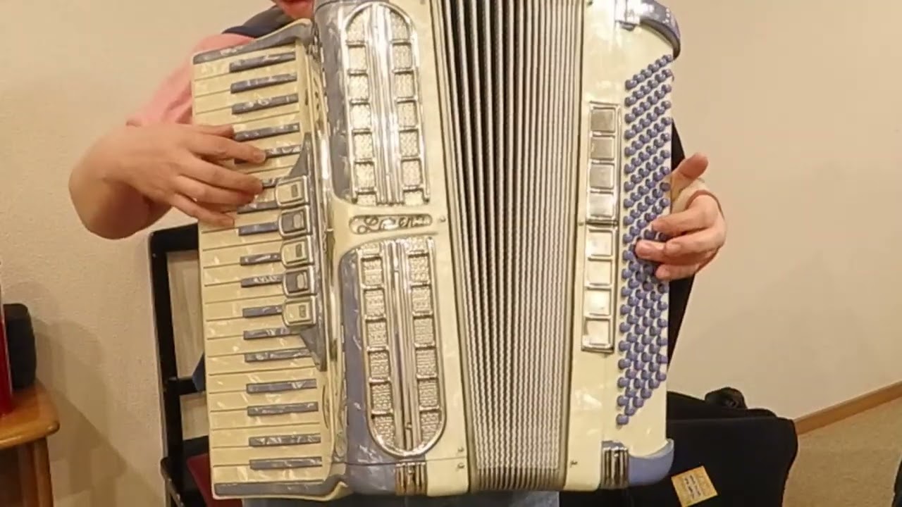 coup de tete（頭を働かすこと）【アコーディオン(Accordion)】 - YouTube