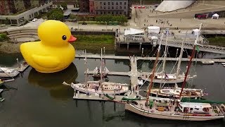 World`s largest rubber duck in Sandusky