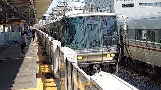 JR西日本京都線223系w1編成快速網干行きJR総持寺駅通過(2023/3/29)
