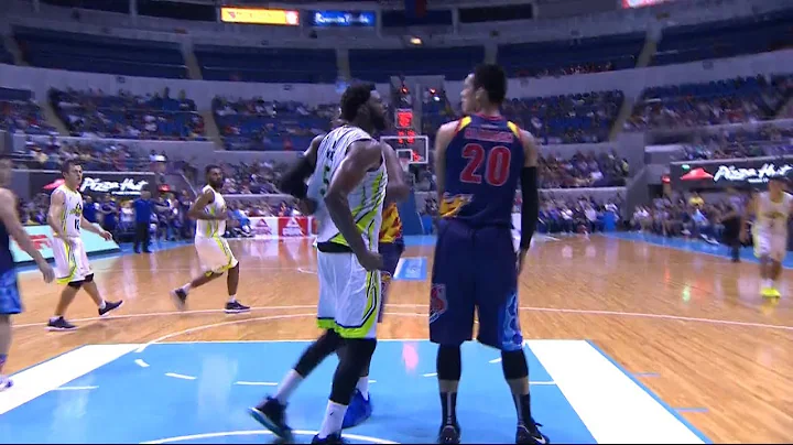 Raymond Almazan taunting Malcolm White | PBA Commi...