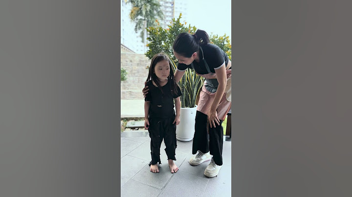 Kind old man gives love to homeless girl | Touching video #kindnessman #homeless #Viral #shortvideo