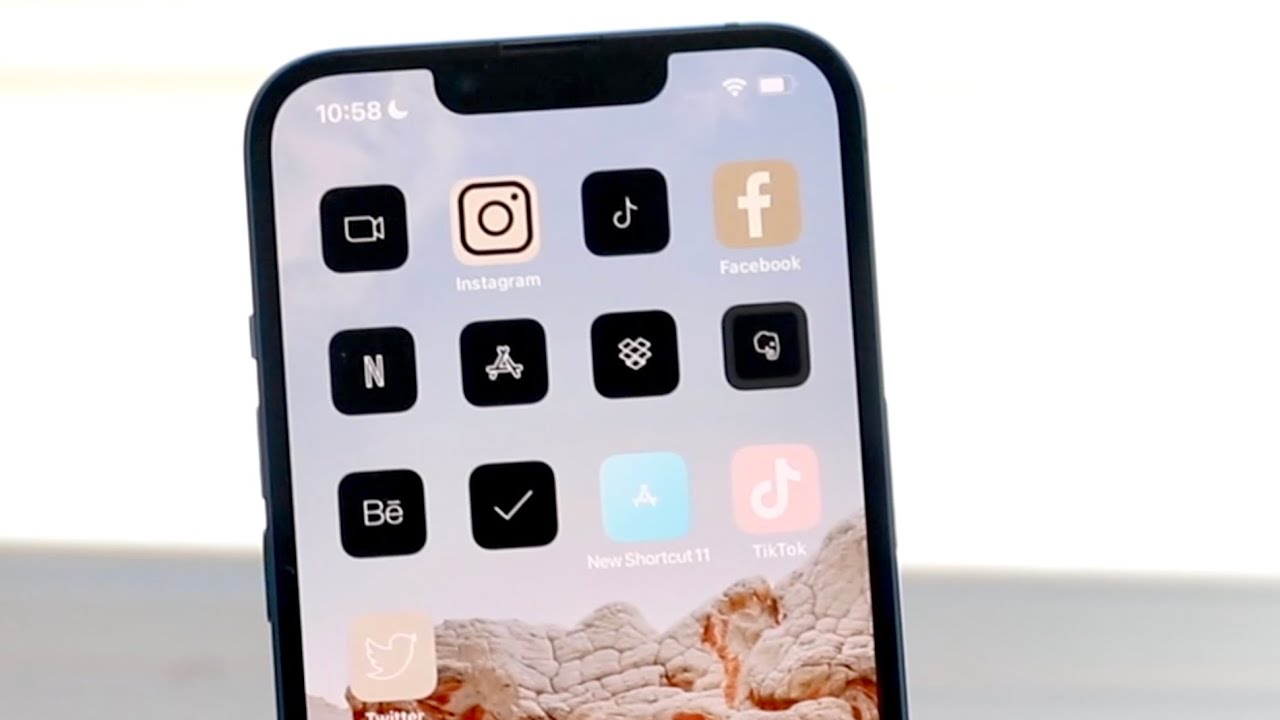 Bạn muốn tùy biến giao diện iPhone sao cho độc đáo và riêng của mình? Hãy khám phá công cụ đổi màu biểu tượng ứng dụng trên iPhone, đặc biệt là dành cho người yêu YouTube. Hình ảnh sẽ giúp bạn hiểu rõ hơn về tính năng thú vị này!