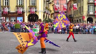 Palio di Asti 2018 Sbandieratori A.S.T.A. Esibizione sulla piazza S.Secondo Content