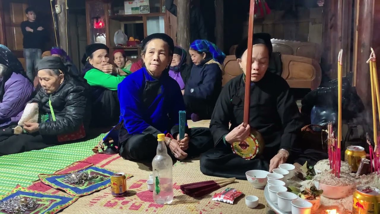 Then Giang Hữu Lũng Lạng Sơn làm Lễ Long Đình ở xã Hòa Bình,