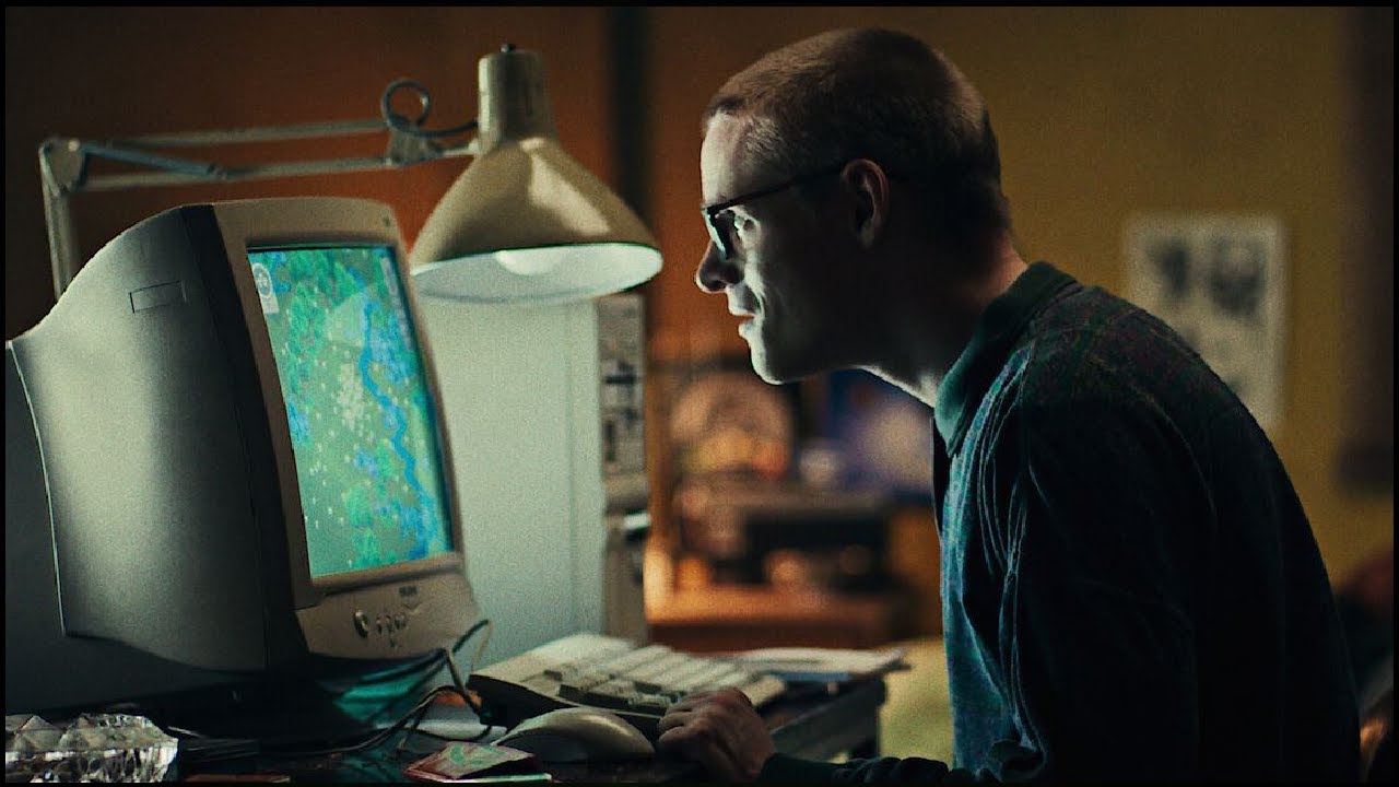 Black Mirror Plaything ending explained🔴: What does Cameron do with the Thronglets?❓ P B P