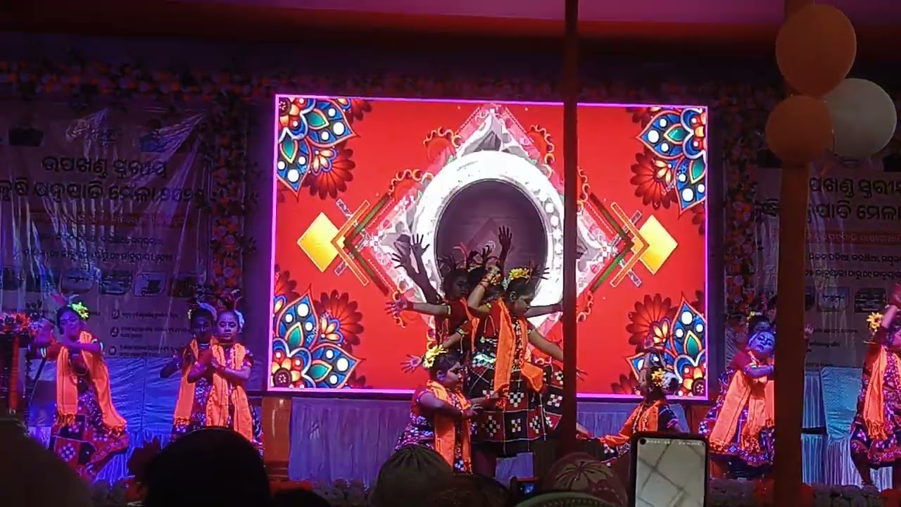 Kuhu's dance at Karanjia Krushi Jantrapati Mela