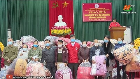 Trao quà cho người khuyết tật, có hoàn cảnh khó khăn