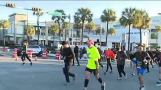 2022 Chevron Houston Marathon underway in downtown Houston