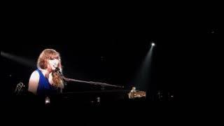 Taylor Swift - Begin again Paris version