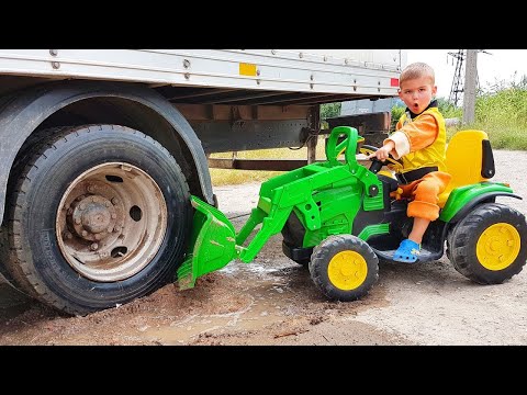 Video Một chiếc xe tải bị mắc kẹt trong một đầm lầy - Dima... - youtube