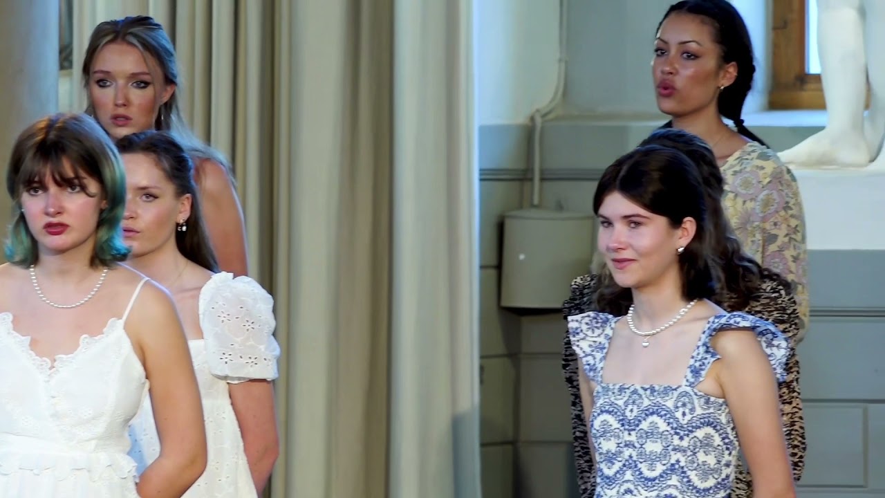 Panis Angelicus / C Franck, arr: J Rutter,  (Adolf Fredriks Musikklasser 9AB, dir: Tony Margeta)