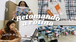 Retomando minha rotina de professora 👩‍🏫 | correção de redação | compras para casinha #vlog