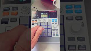 MPC Sample - Playing the Sample Chops to a new Melody