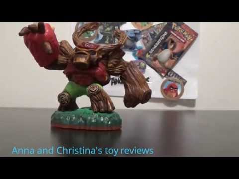 Opening a Skylanders Giants Portal Owners Pack for the 3DS