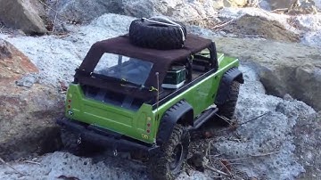 SCX10 Crawling to Madness!