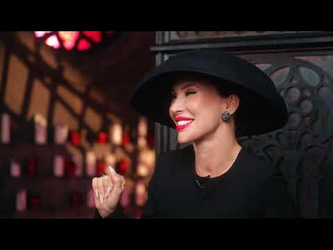 Кинотеатрдағы кеуделі