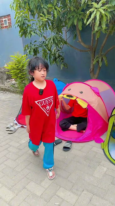 KASIHAN RAISHA KEHUJANAN CARI TUMPANGAN TENDA #shorts