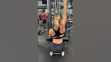 Single Arm Lat Pulldown
