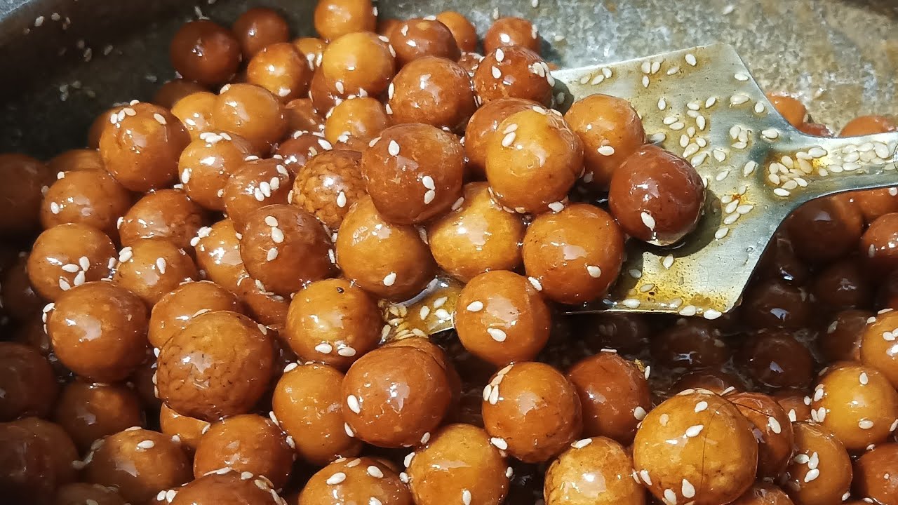 సంక్రాంతి స్పెషల్ నోట్లో వేసుకుంటే బరాబర్ క్రంచీగా ఉండే వెన్న ముద్దలు బెల్లం తో 