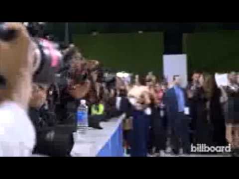 Daddy Yankee Backstage Behind the Scenes of His Billboard Latin Music Awards Perfomance