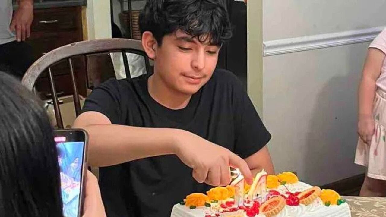Funeral services for Apalachee High School shooting victim - YouTube