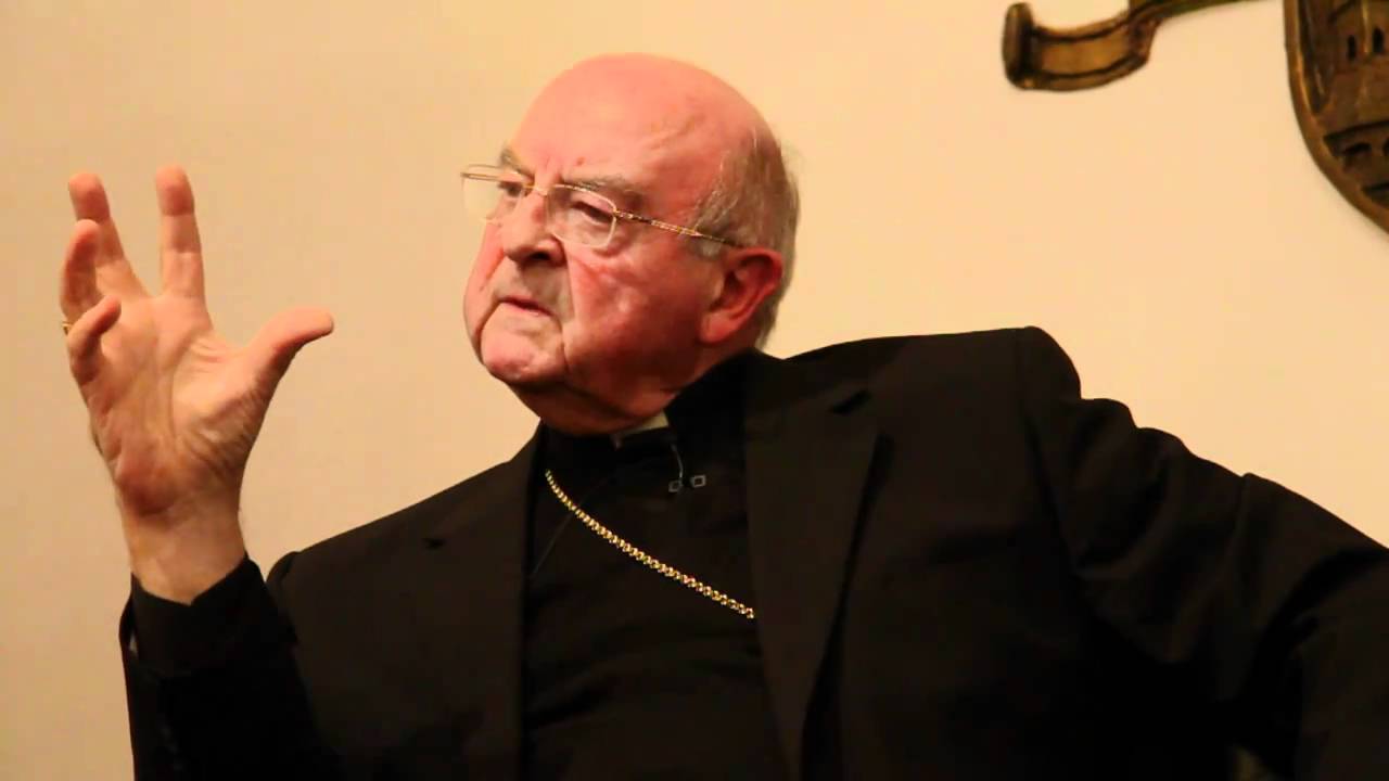 Bischof Wilhelm Schraml im Gespräch