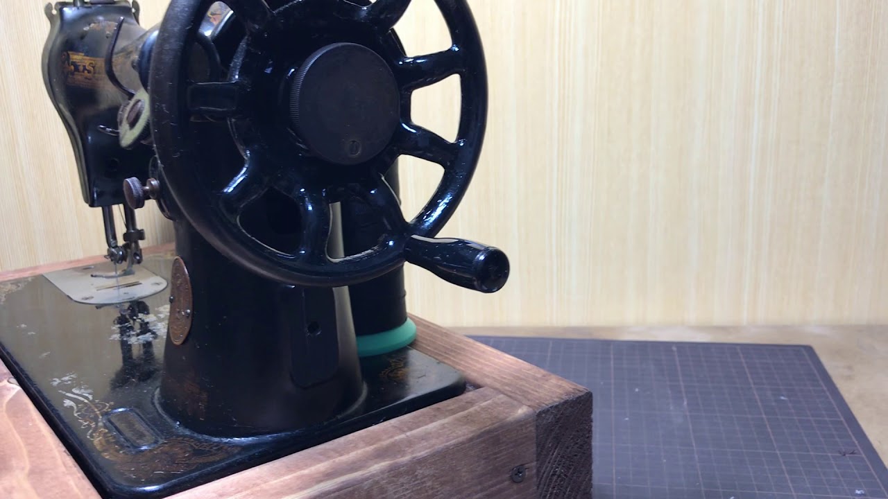 手回し回転グリップの取り付け方！《ミシン帝国》 - YouTube
