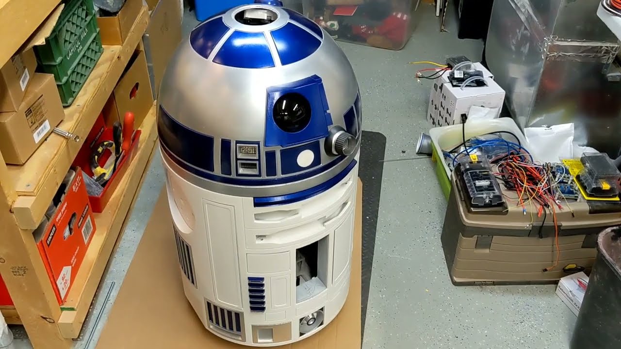R2 Electronics Build Part 5: No Back Door? No Problem!