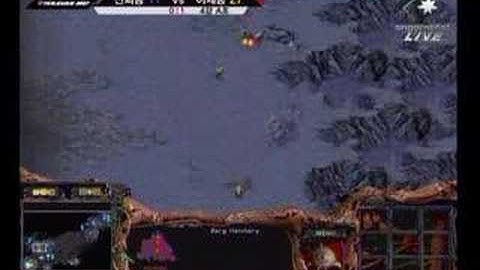 OSL Final 4 Jaedong v Upmagic set 2 part 1 (english)